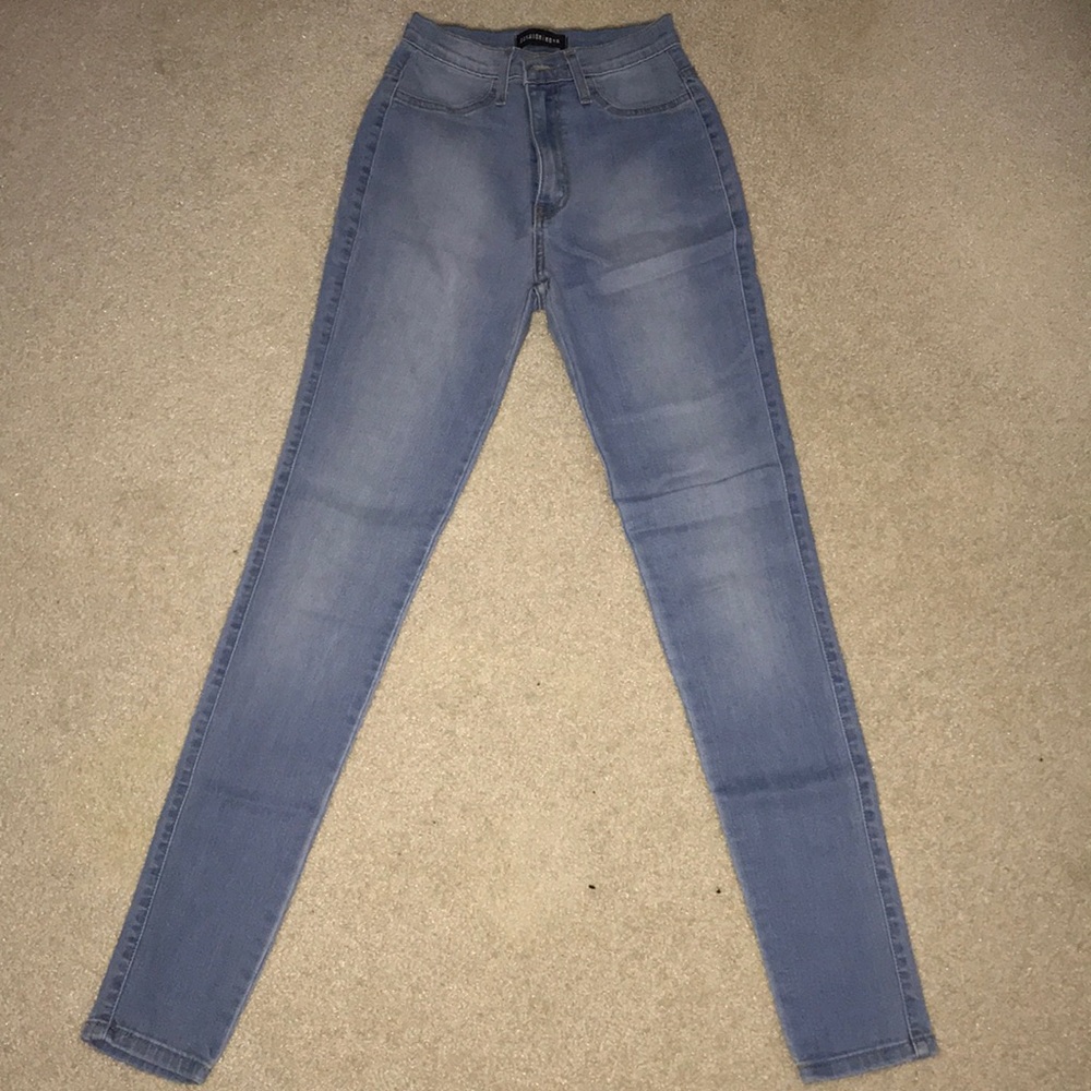 Fashion Nova high waisted light wash skinny jeans